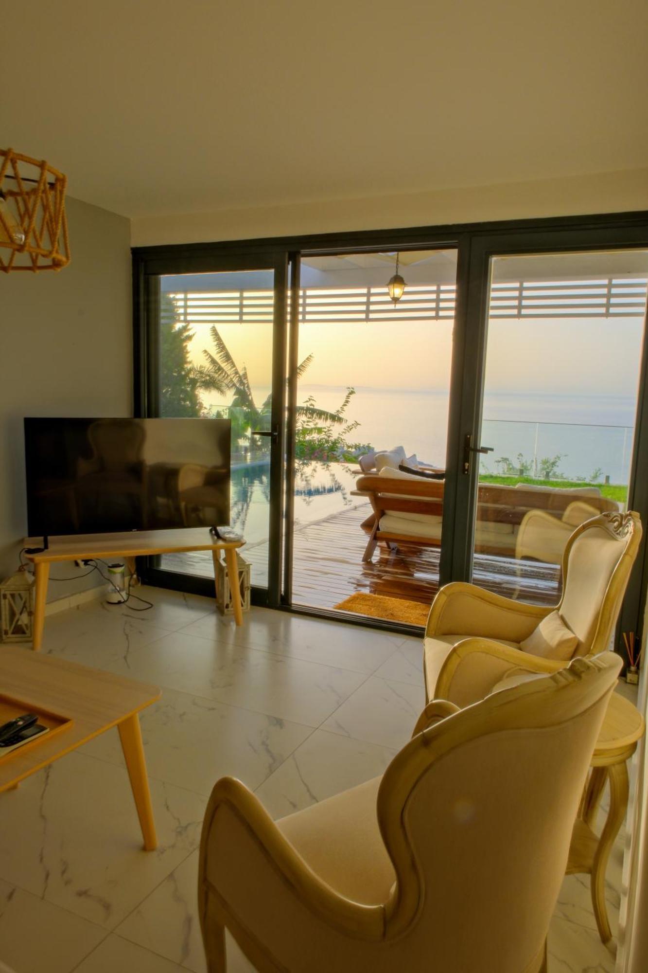Kiralık Müstakil Havuzlu Lüx * Bodrum